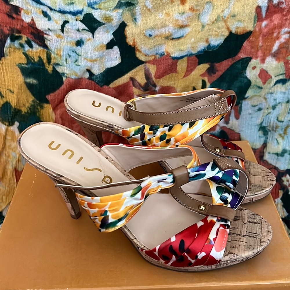 UNISA Floral Print! Never worn!